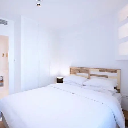 Phos By Rocks Estates * 纳乌萨