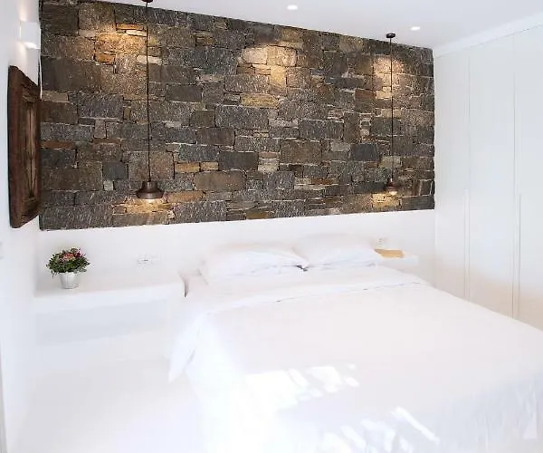 아파트 Phos By Rocks Estates *