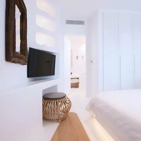 Apartment Phos By Rocks Estates *