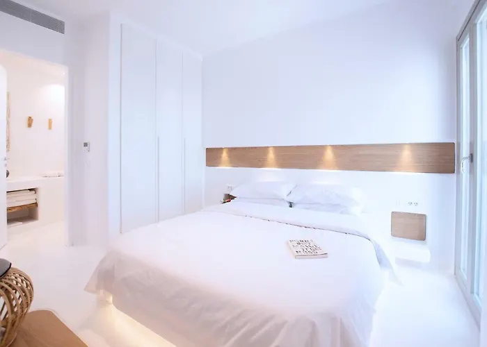 Apartment Phos By Rocks Estates *